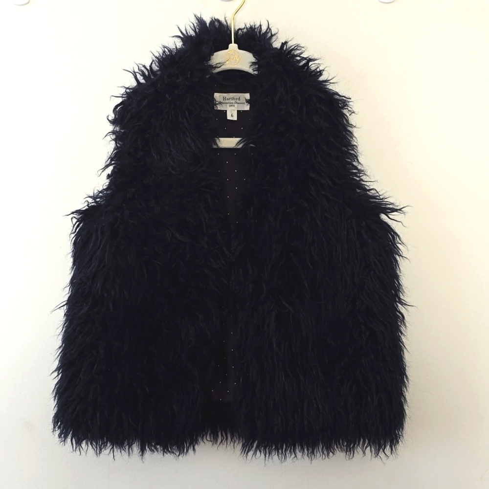 Hartford Alternative Classics Girl's vest sz 6